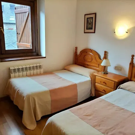 公寓 Esquia En Baqueira O Espot Y Visita Aigueestortes Y Alrededores